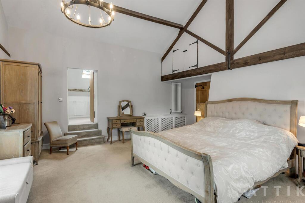 24 Newmarket Road, Norwich, NR46UE (43).jpg