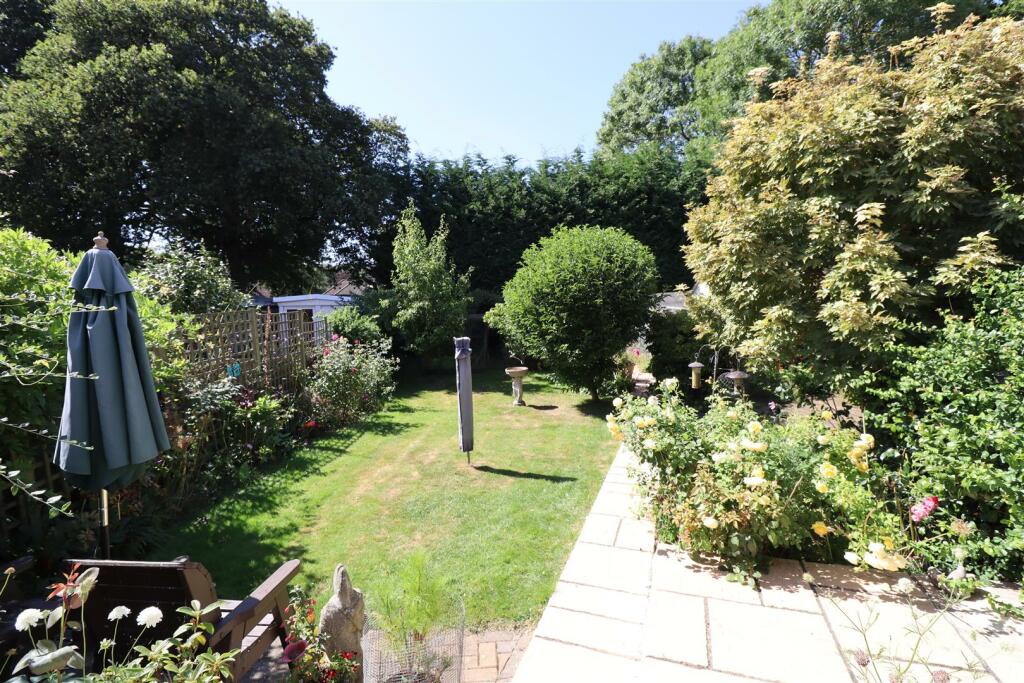 Garden (3).JPG