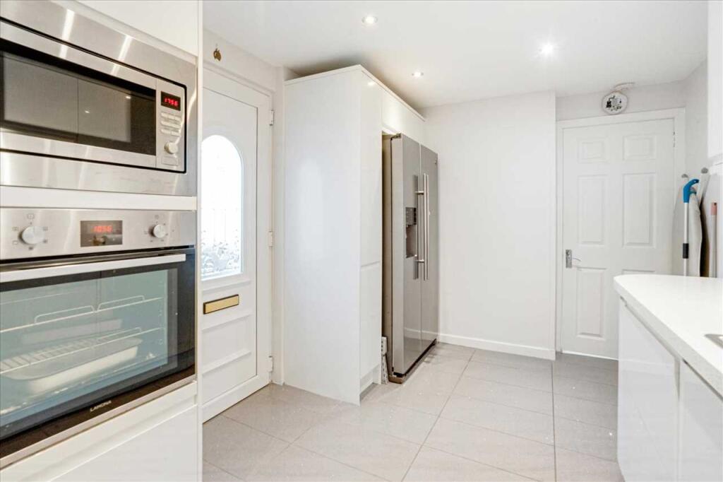 Kitchen (2)