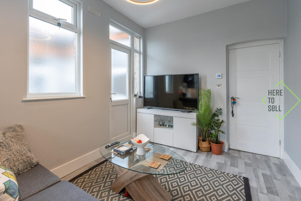 28 Sketty Road EN1 3SE-29