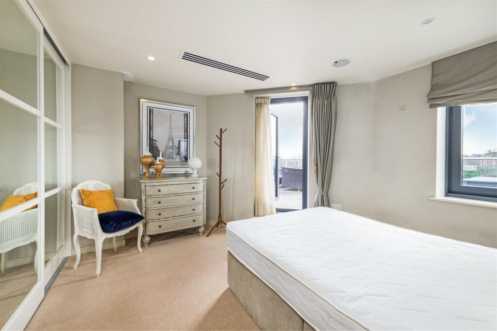 College House Bed 1.jpg
