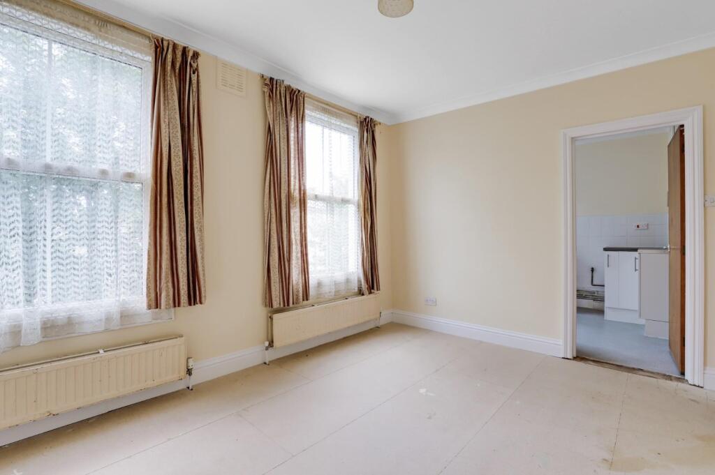 02-9b89JHPropWpen - 20b High Street - 4.jpg