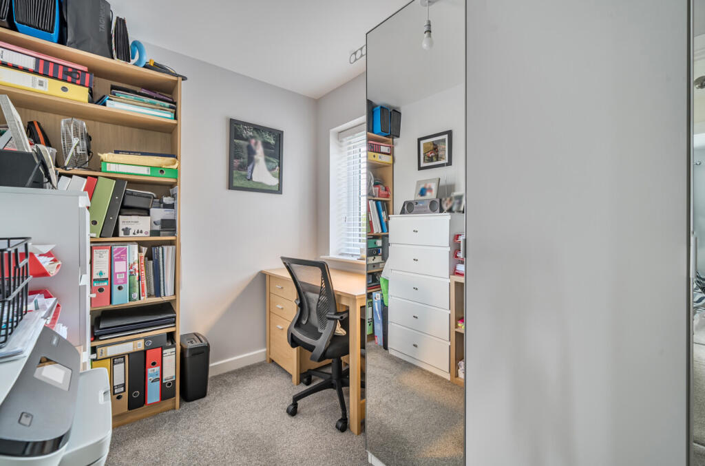 1369575-12-68efca...