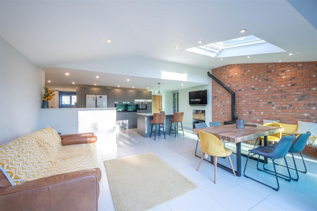 Kitchen/Dining/Family Room