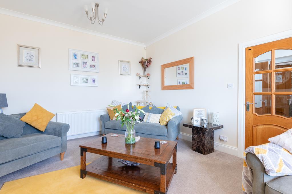 LIVINGROOM AGAIN