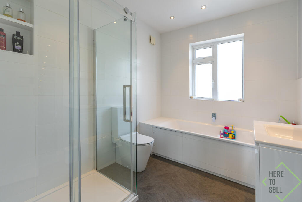 23 Vicars Close, Enfield EN1 3DN-7