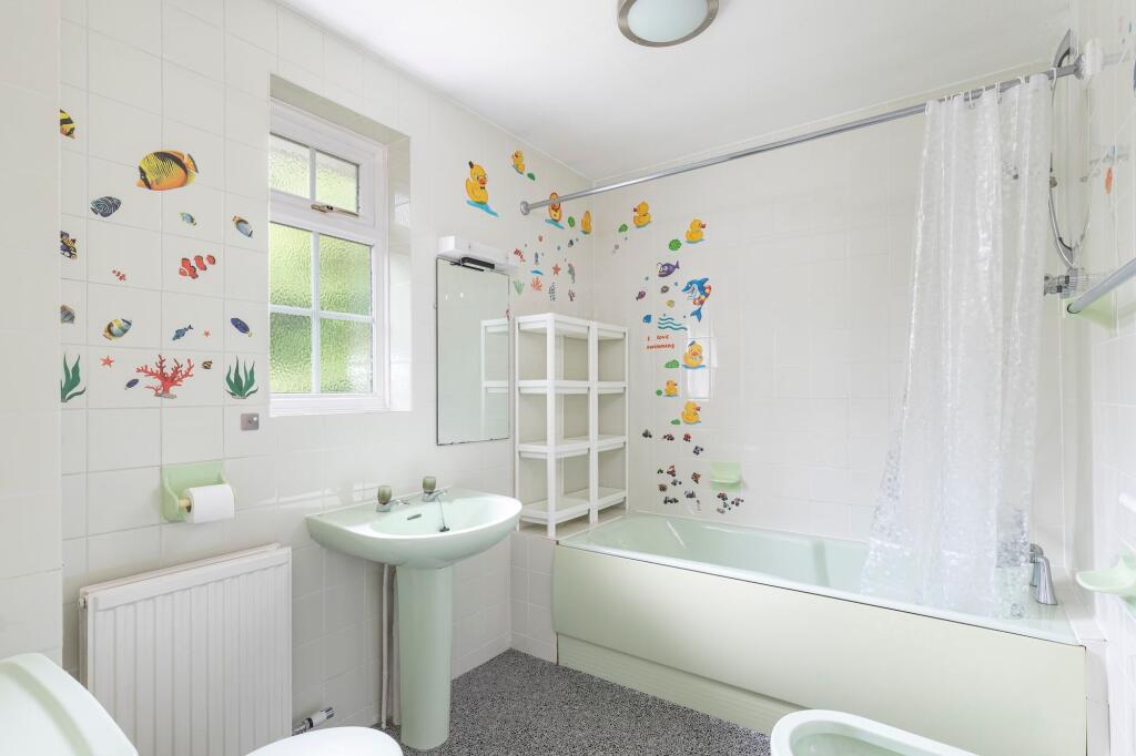 Annexe bathroom