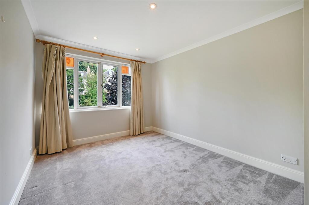 COTTENHAM PARK ROAD, 47A-11.jpg