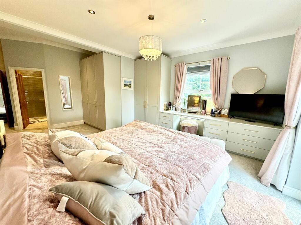 PHOTO-2025-07-06-18-50-37 (6).jpg