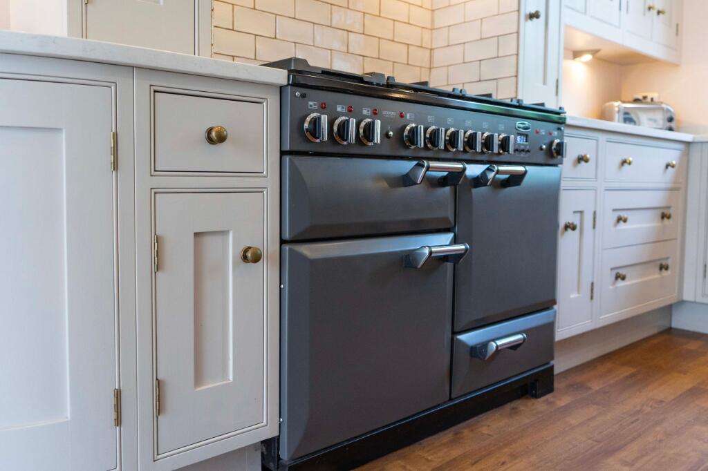 Fitted Breakfast Kitchen