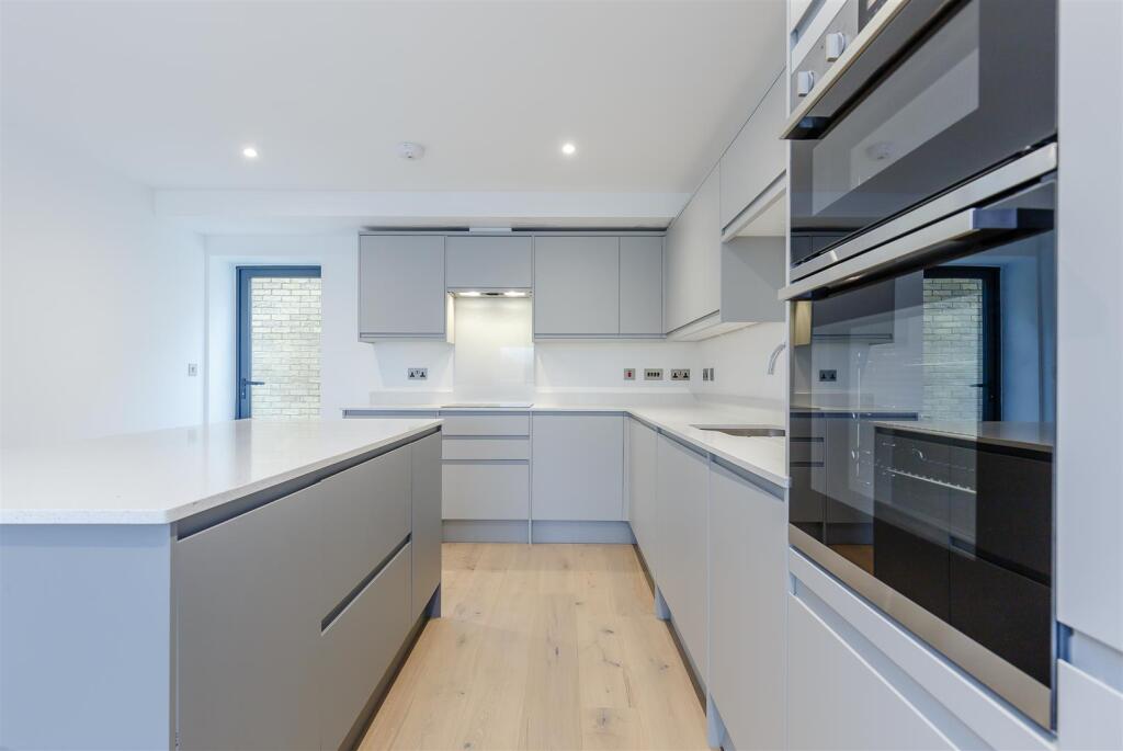 KITCHEN Apartment 4.jpg