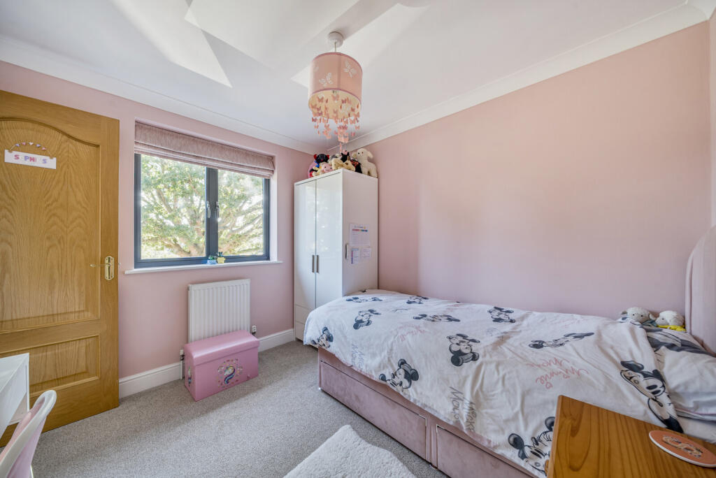 1346410-9-68bae7c...