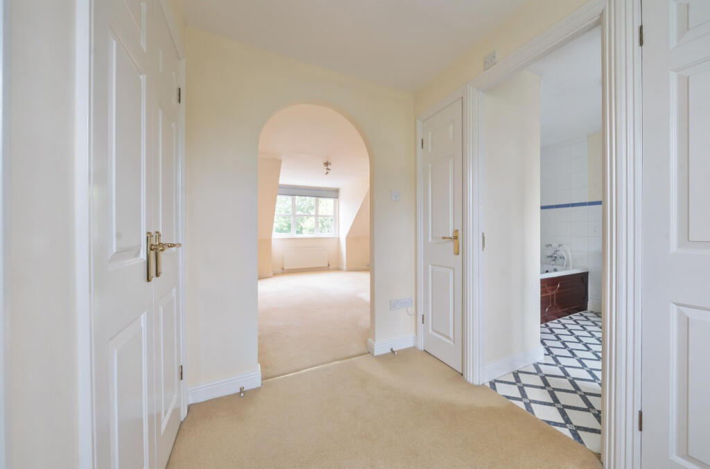 1342440-12-68a5d2...