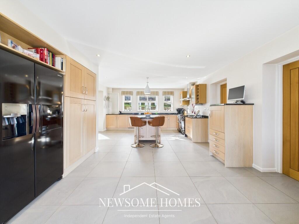 Kitchen/ Family Room