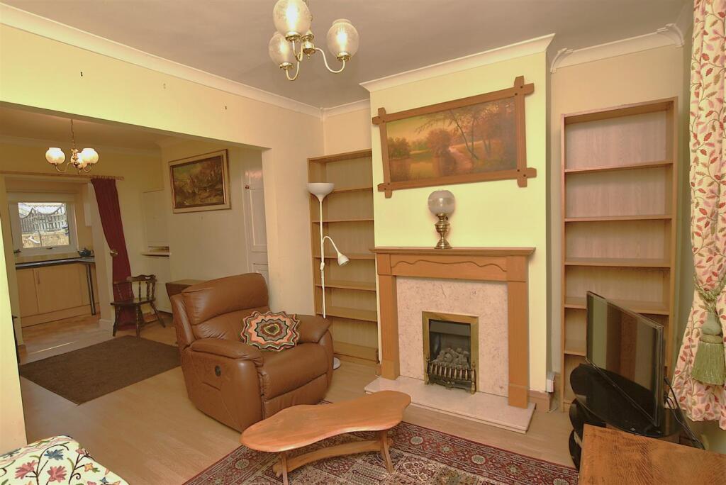 Lounge/Diner - Lounge Area