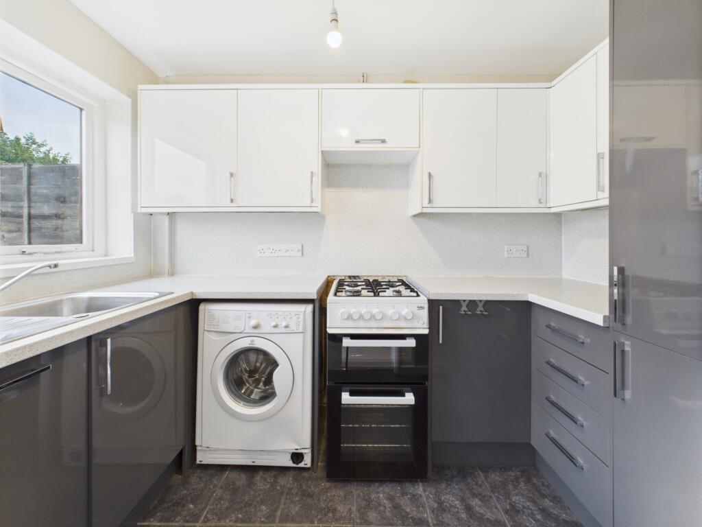 CAM01740G0-PR0425-STILL016