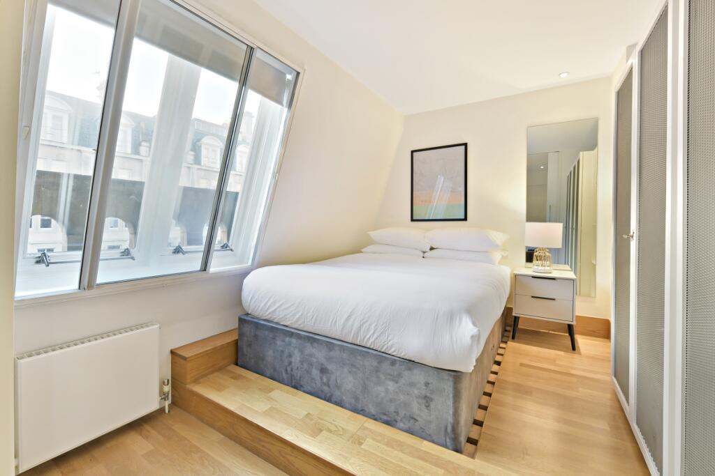 JLL Mayfair L, 1 ...