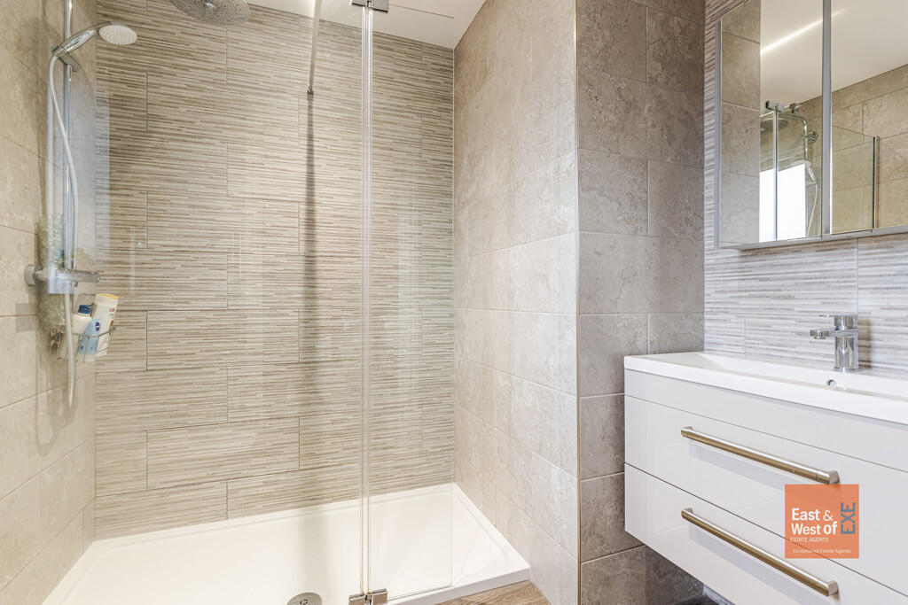 A22 - Caradon Hou...