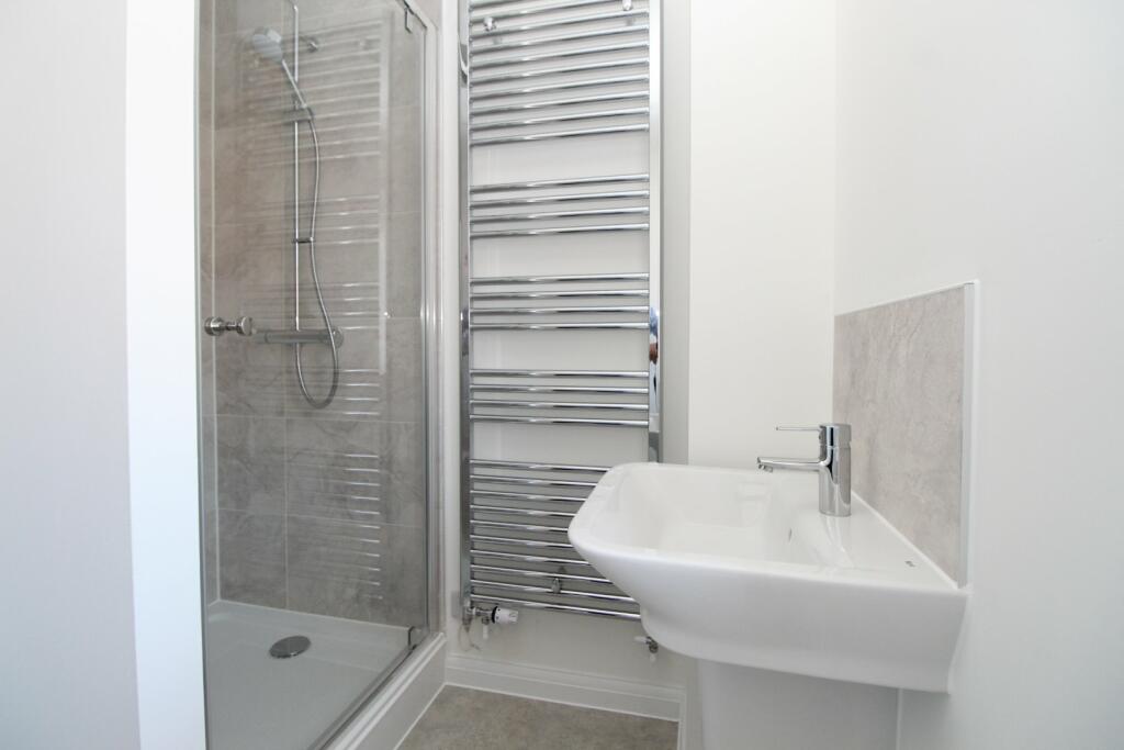En Suite Shower Room