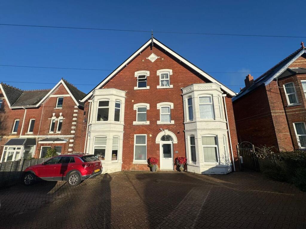 41-43 Victoria Grove, East Cowes
