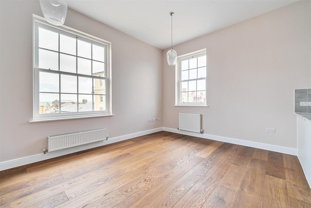 Sitting room area