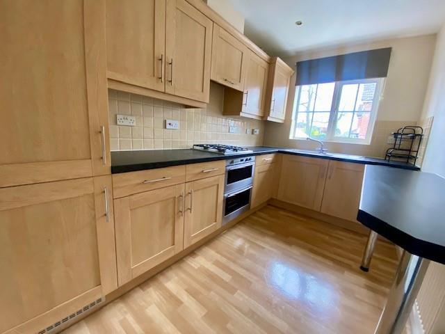 16 Victoria Gardens new kitchen.jpg