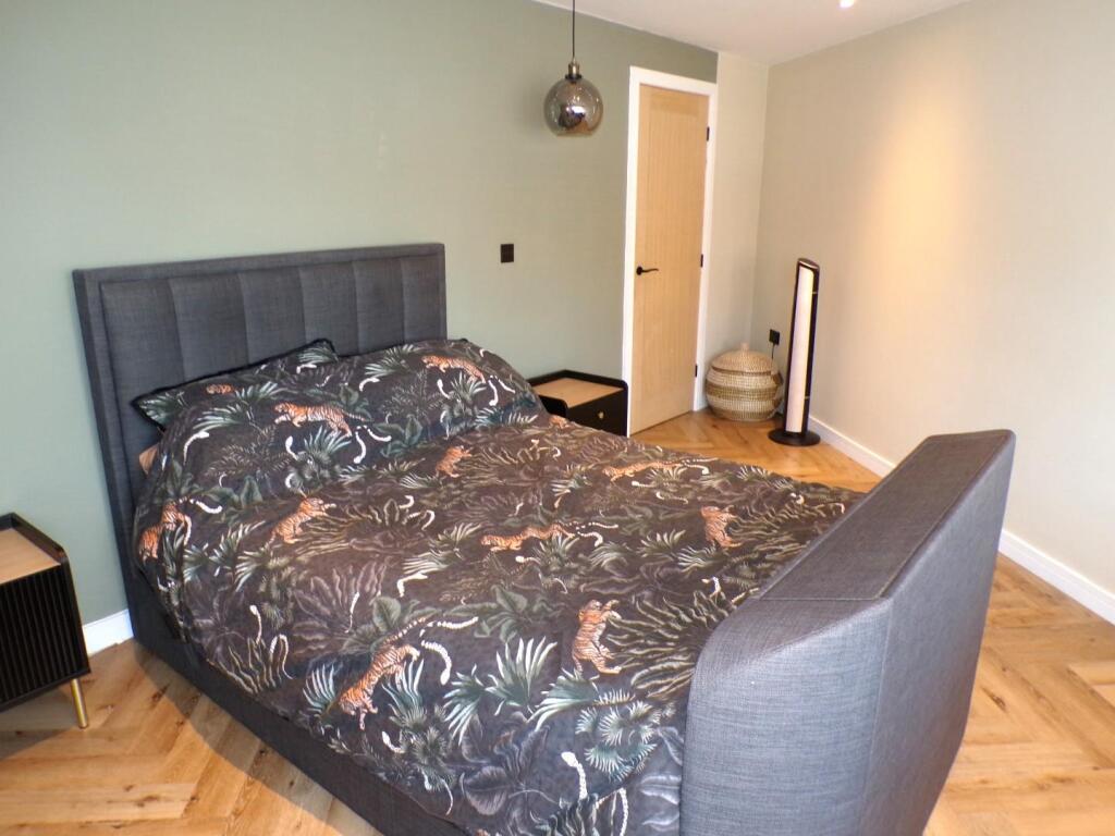 MorseRd11bed1.JPG