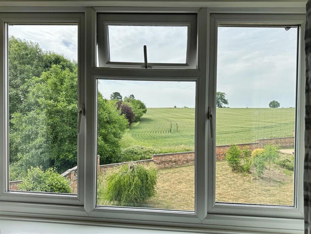 5b309e55--46A7-8DD1-D59652D3680F-29810-000027BF853