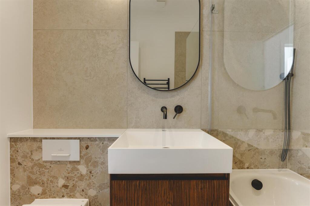 Clissold Cres-38.jpg