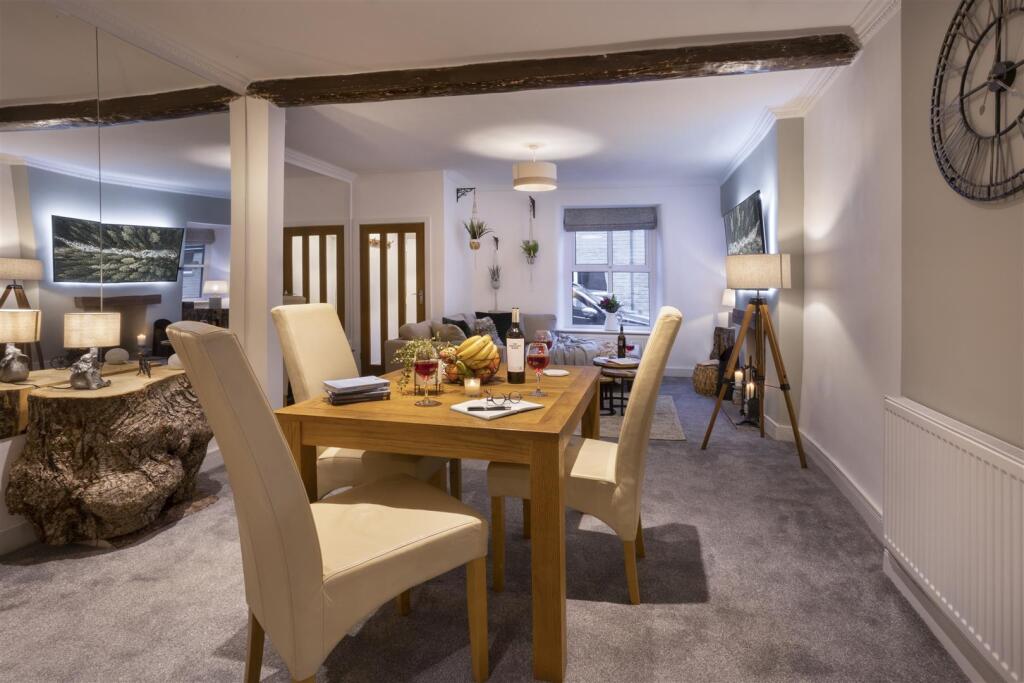 Dining Area - 01 copy.jpg