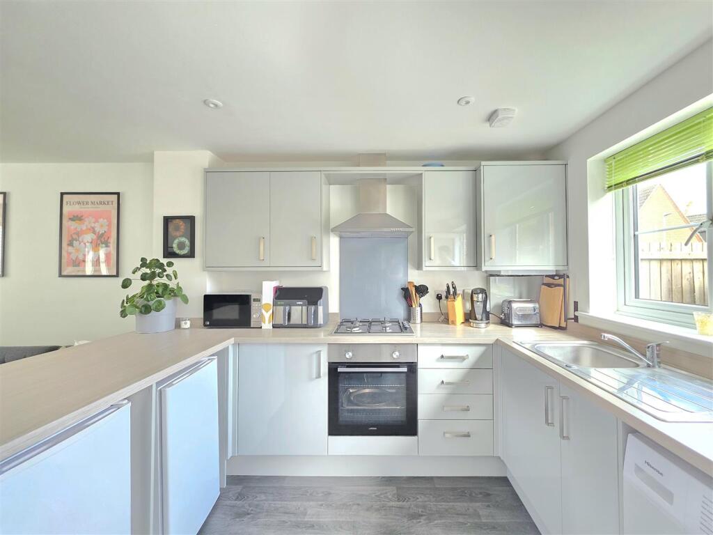 Lounge/Kitchen