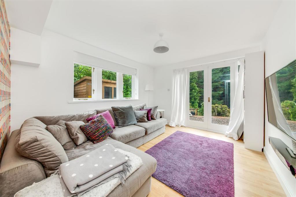 GARDEN ROOM/BEDROOM FIVE
