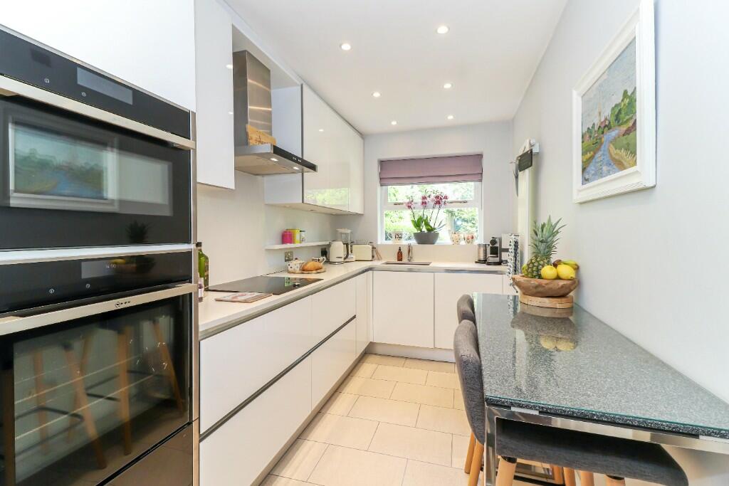 Kitchen/breakfast rm