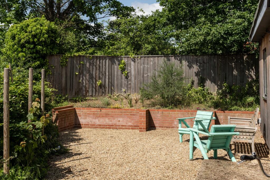 110134 - Woolnough Road_The Modern House (49).jpg