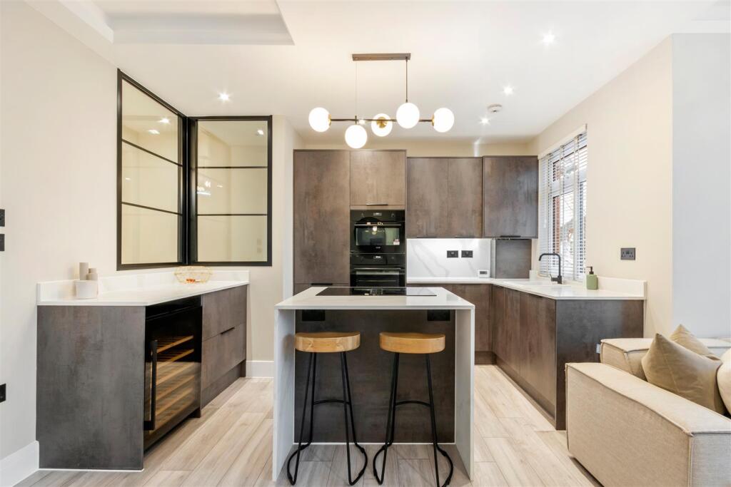 Open plan Kitchen/Living/Dining