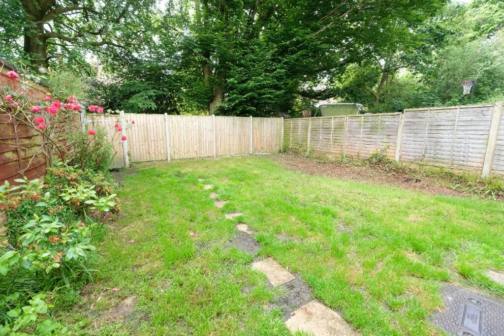 GARDEN 
