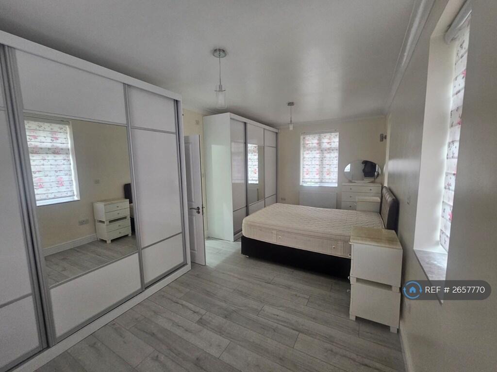 Master Room 3