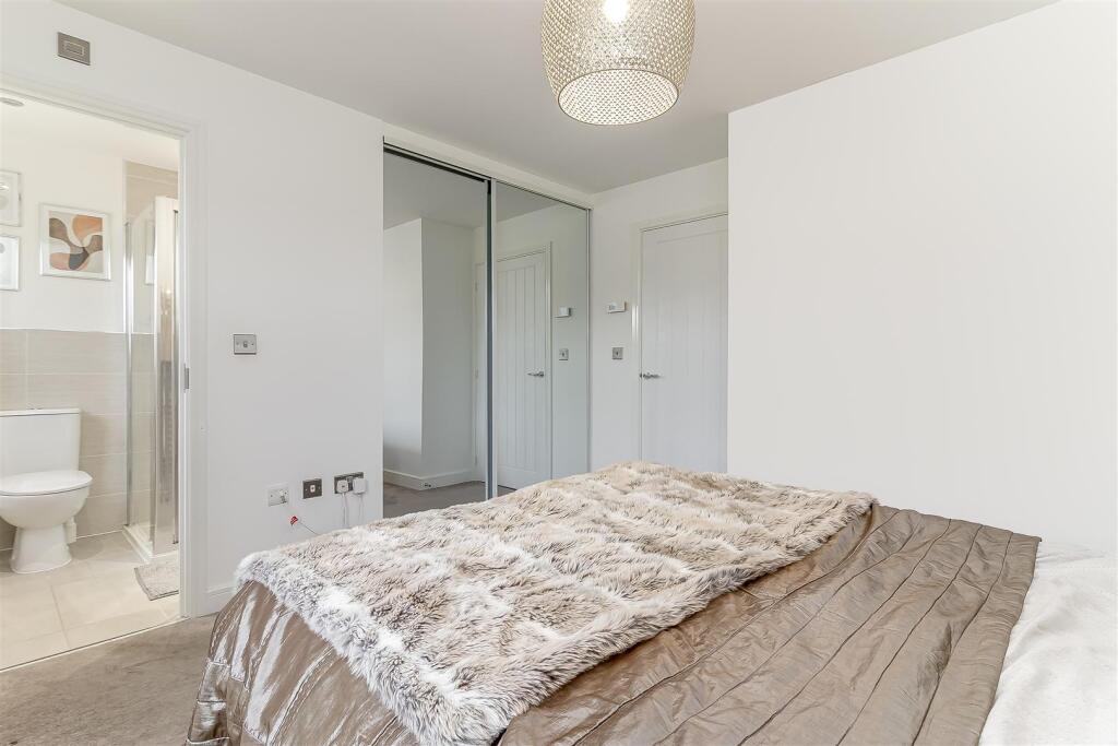 Master Bedroom - B.jpg