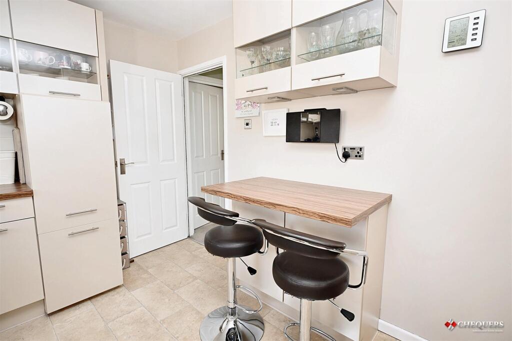 Kitchen/ Breakfast room