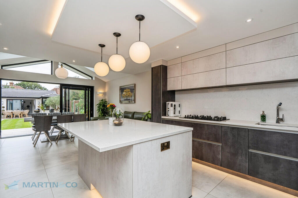 gu229hs-fa-dsc018...