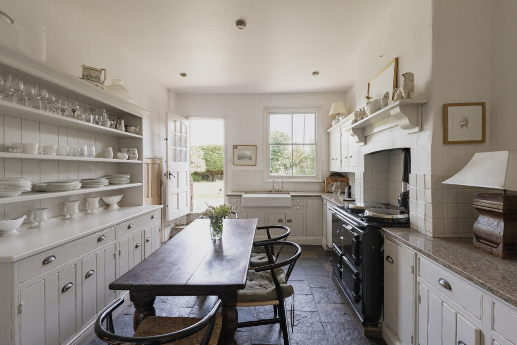 299195 - 6-Laburnhum House, Downham Market-6.jpg