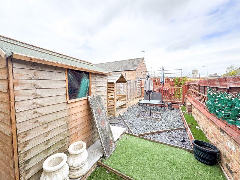 Rear garden view2 