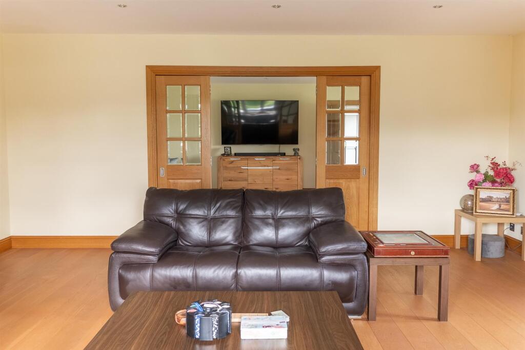 game room 3 .jpg
