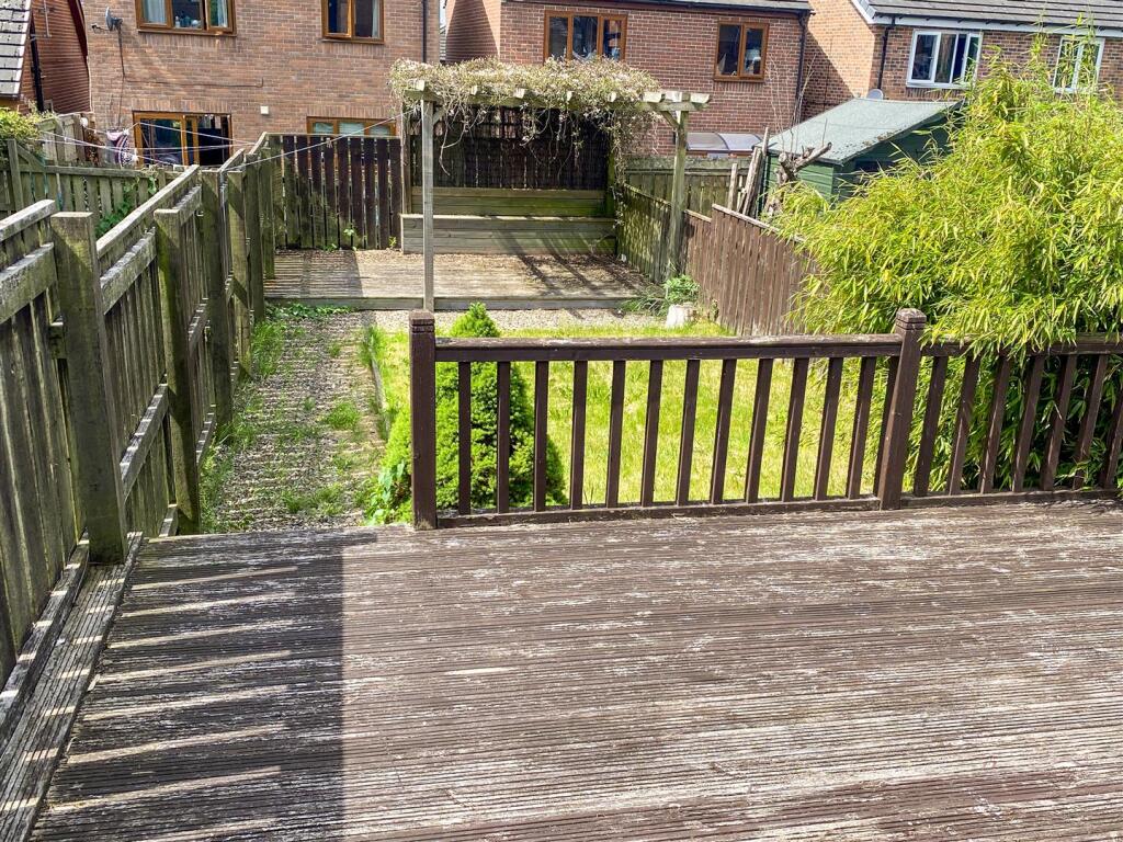 Rear Garden (2).jpg