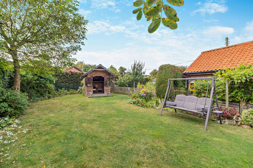 8618375-exterior1...