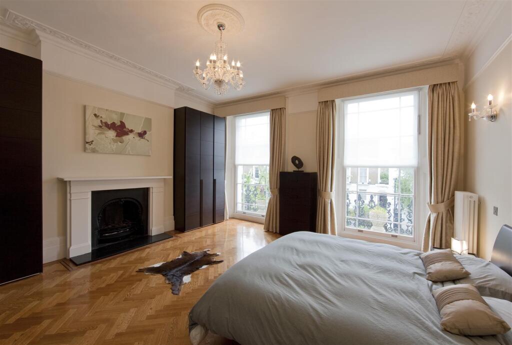 15 St Anns Terrace Bedroom 2154_05.jpg