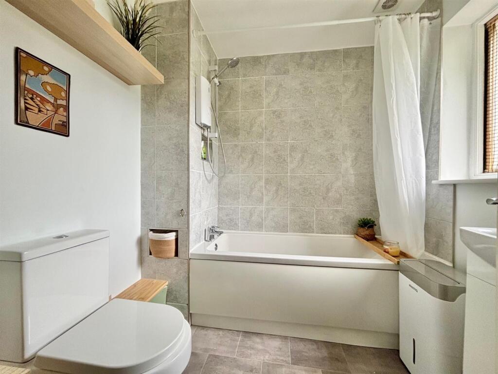BATH.jpg
