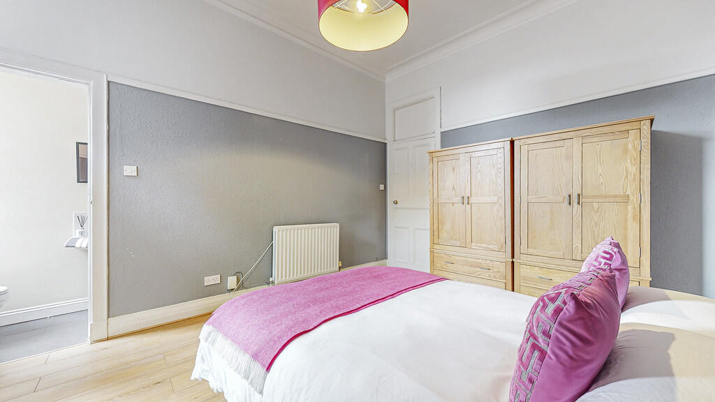 49-print-25 Queen...