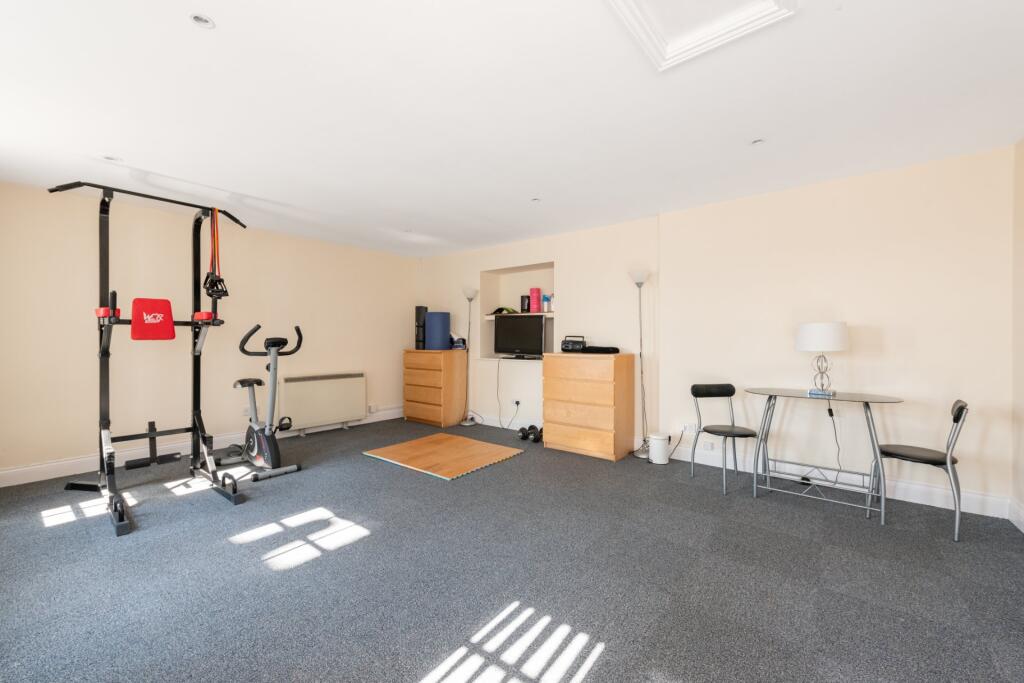 Entrance Hall / Gym