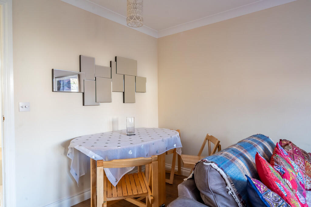 21 Ropery walk po...